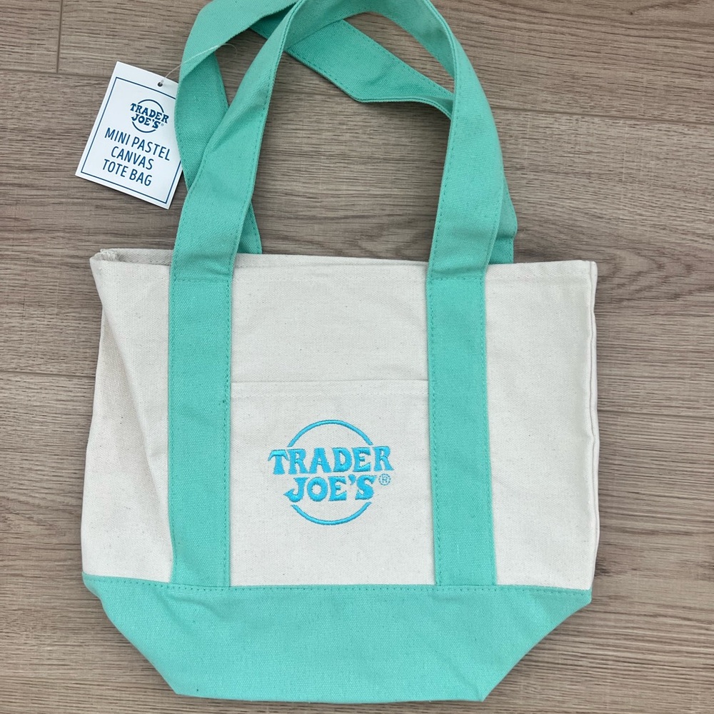 NWT Trader Joe’s Mini Pastel Canvas Tote Bag Easter Basket - green